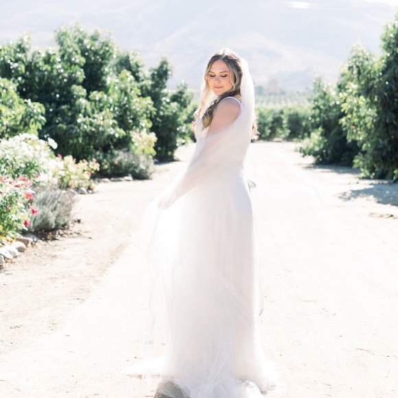 Meet your Posher, Alex - Picture 1 of 2